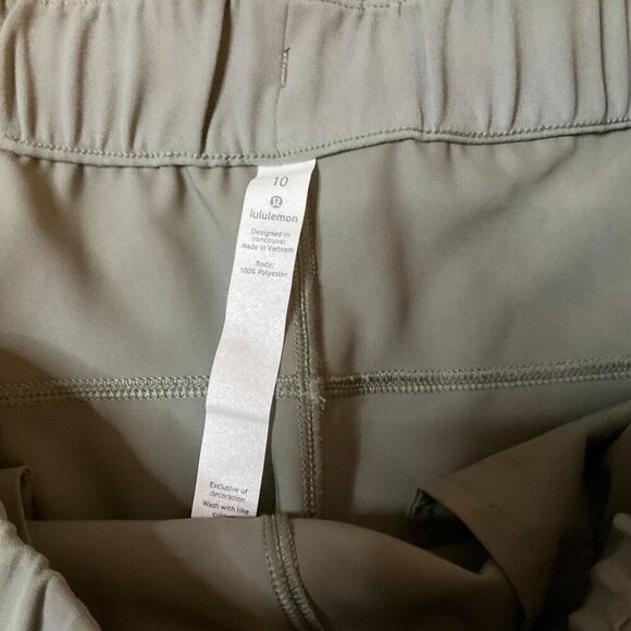 Lululemon Women On the Fly Crop Athleisure Jogger Pants Grey 10 Drawstring - Picture 5 of 9